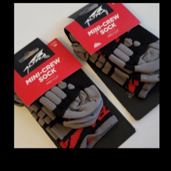 2 New pair Altra running socks red black grey mini crew mid cut medium M unisex - Picture 2 of 3